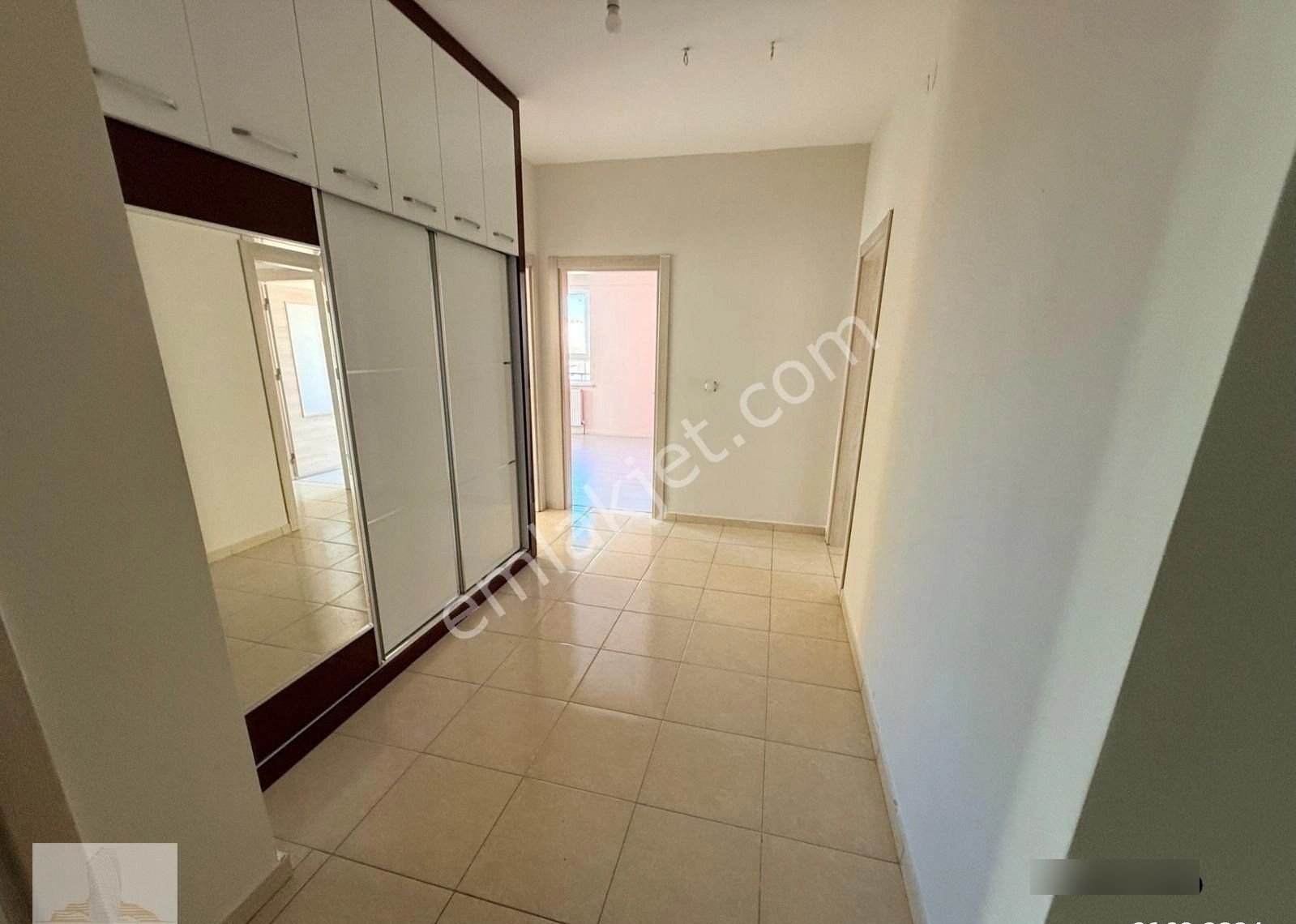 Uğur Emlak'tan Bosnada Ankastre Mutfaklı 3+1 Yapılı Kiralık - Görsel 14