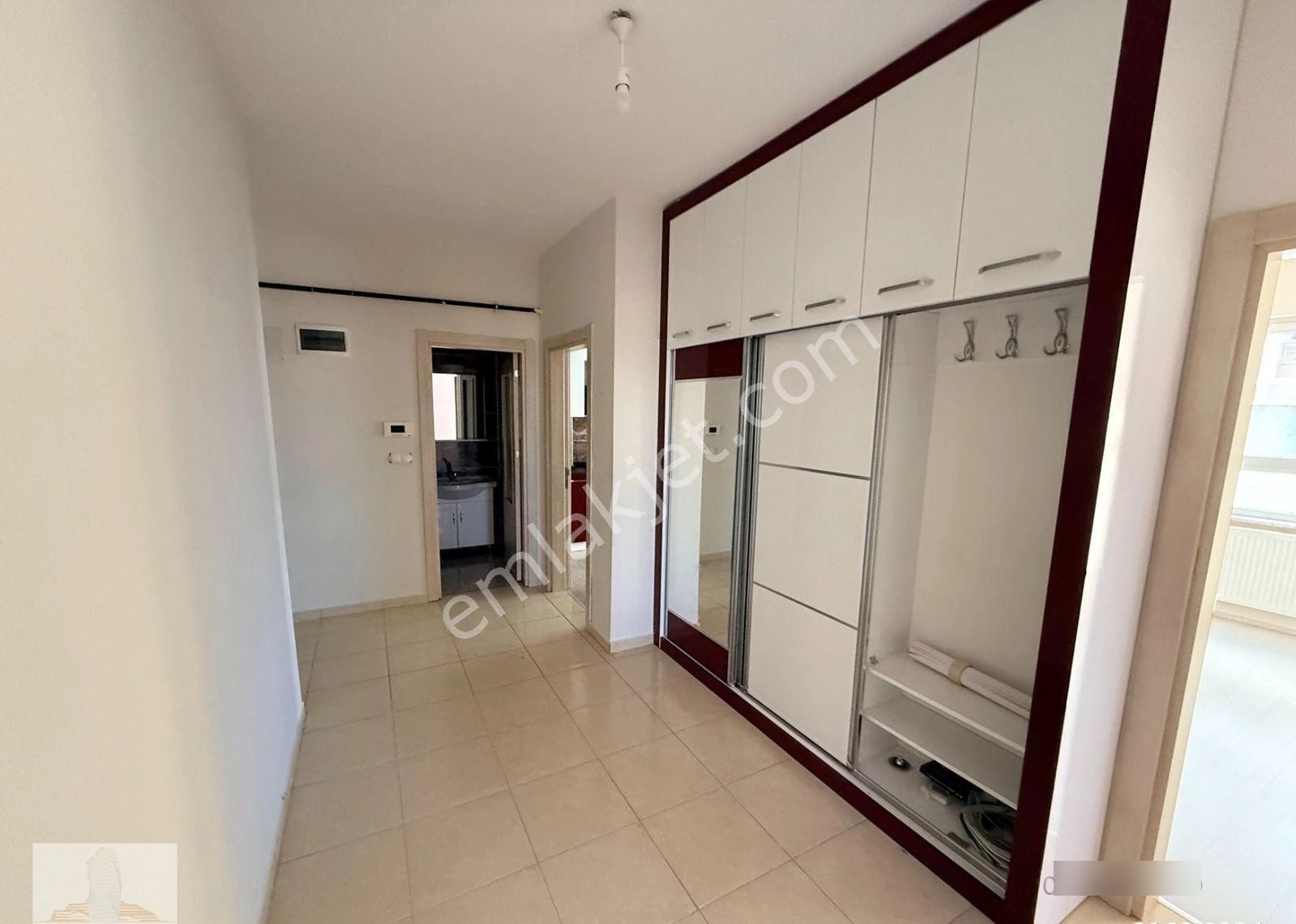 Uğur Emlak'tan Bosnada Ankastre Mutfaklı 3+1 Yapılı Kiralık - Görsel 6