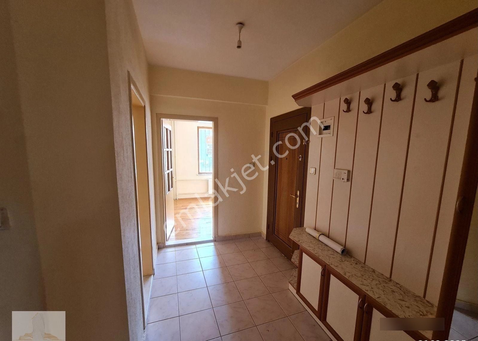 Bosna'nın Merkezinde Eskonsitesinde Siteiçinde 3+1 Kiralık Daire - Görsel 13