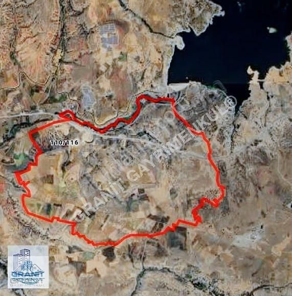 Granit Gayrimenkul Den Caddeye Yakın 5050 M2 Tarla - Görsel 3