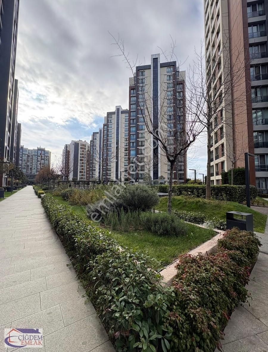 Çiğdem Emlaktan The İst Veliefendide Satılık 4+1 Daire 202m2 - Görsel 6