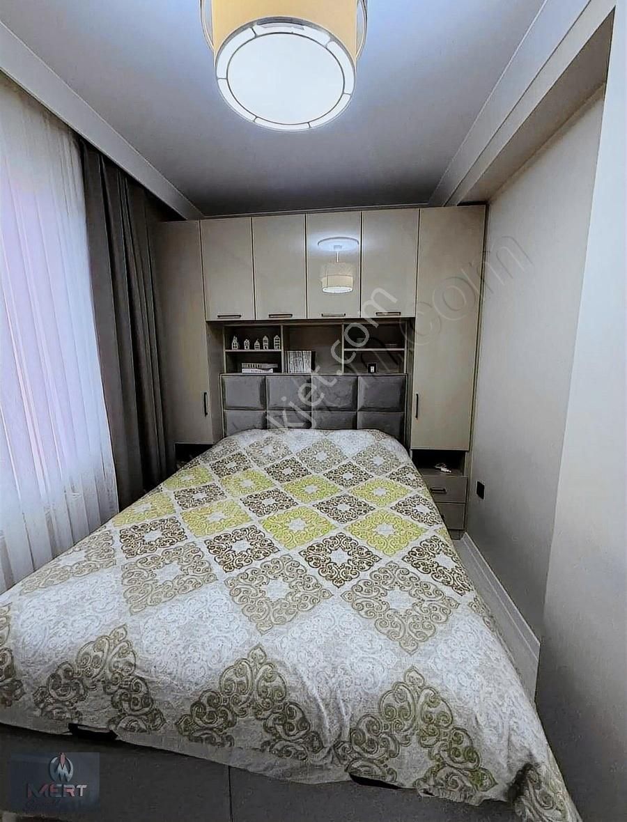 Çatalmeşe'de İskanlı Özel Dolaplı Satılık 2+1 Ara Kat Daire - Görsel 16