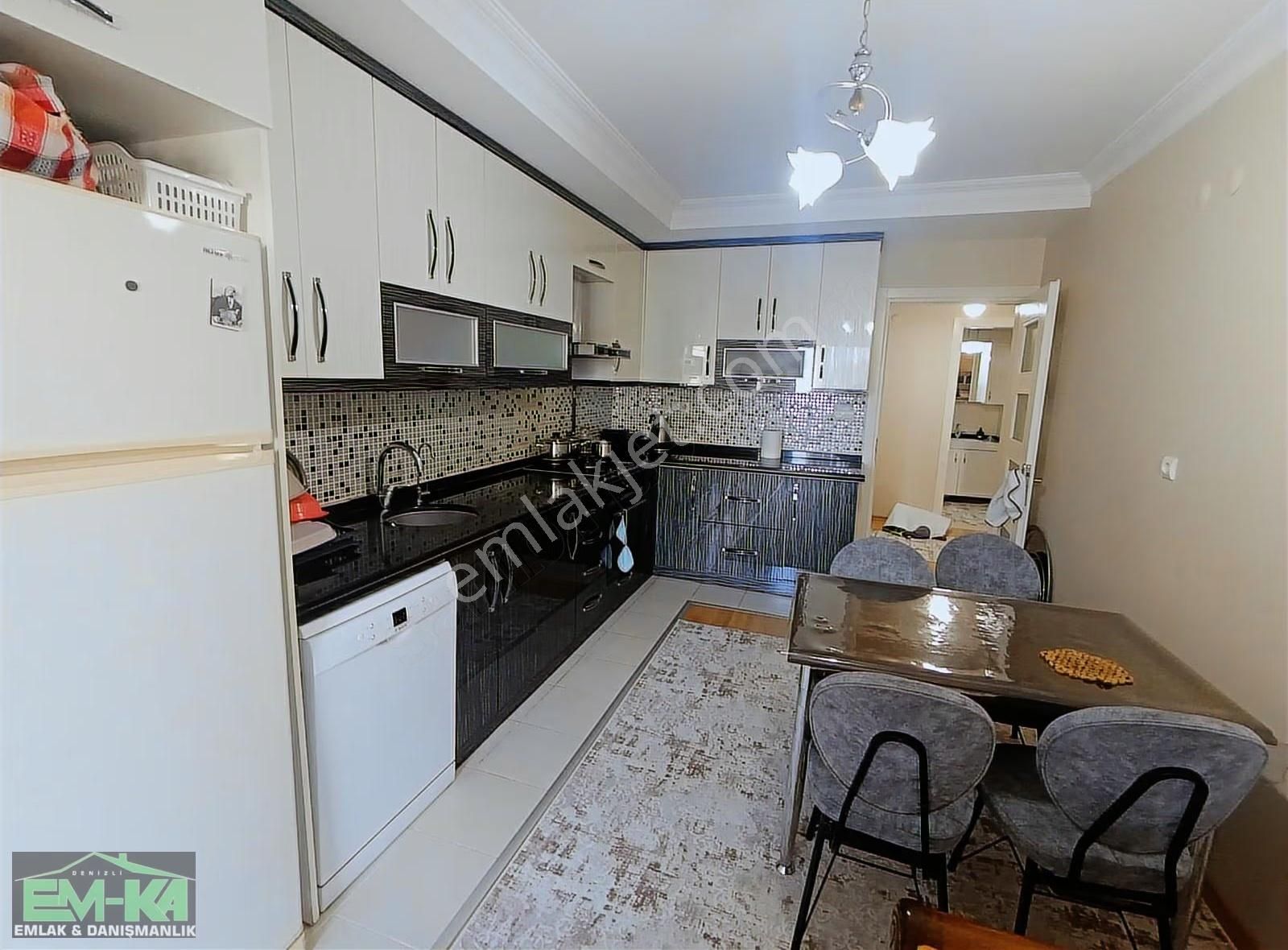 1200 Evlerde 180 M2 Uygun 3+1 Daire - Görsel 12