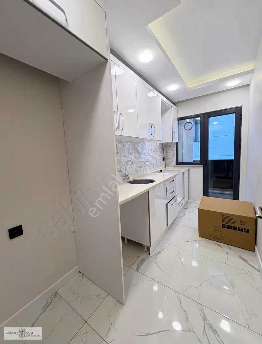 Köksalan'dan Küçükyalı'da Merkezi Konumda 2.kat Sıfır 80m2 2+1 - Görsel 14
