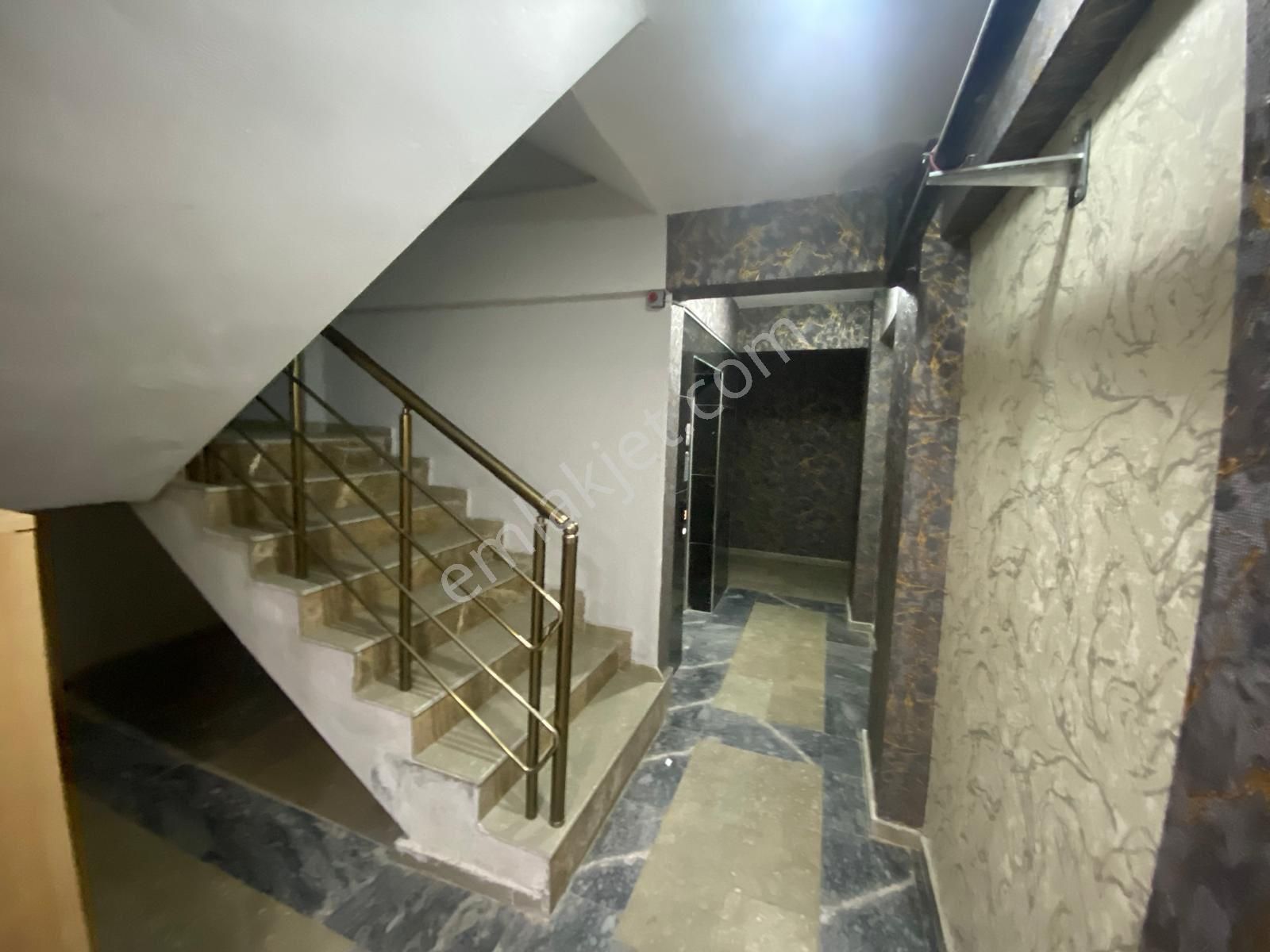 Salihli Satılık 2+1 Özel Otoparklı Daire Luna Avm Arkası - Görsel 7