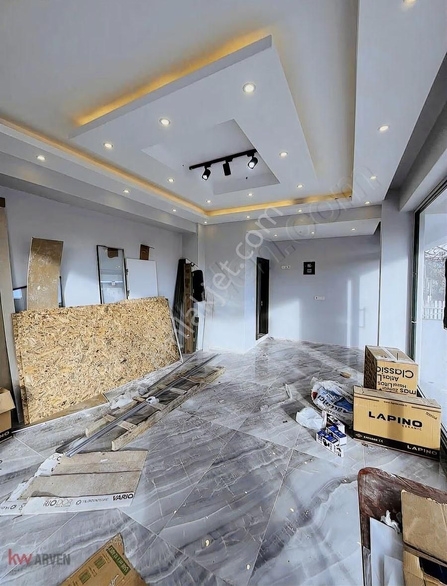 Başiskele Yeşilyurt Mah. Merkezi Konumda Kiralık 35 M² Dükkan - Görsel 8
