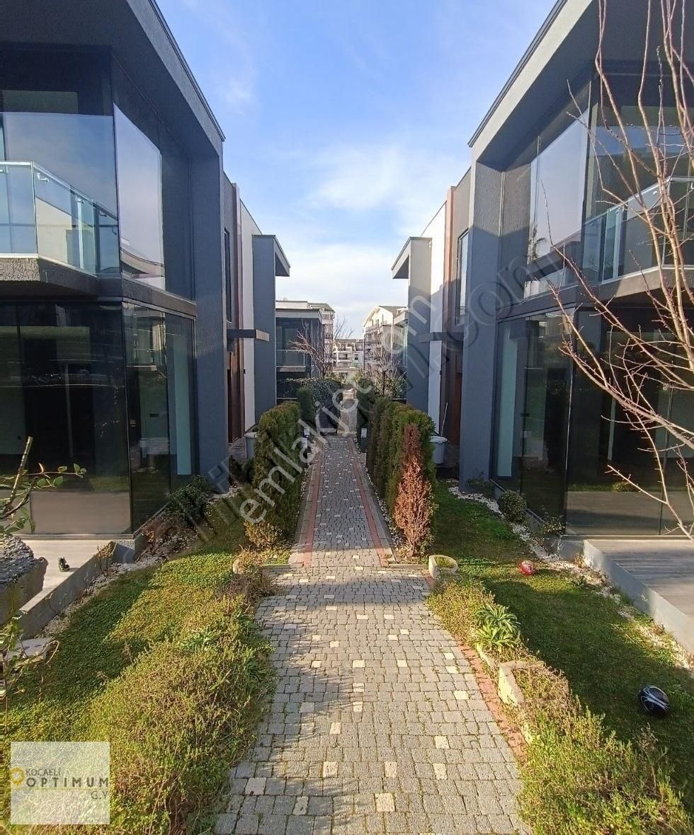 Kw.arvenden Kartepe Sierra Vilaları Ultra Lüks Kiralık 4+1 Villa - Görsel 3