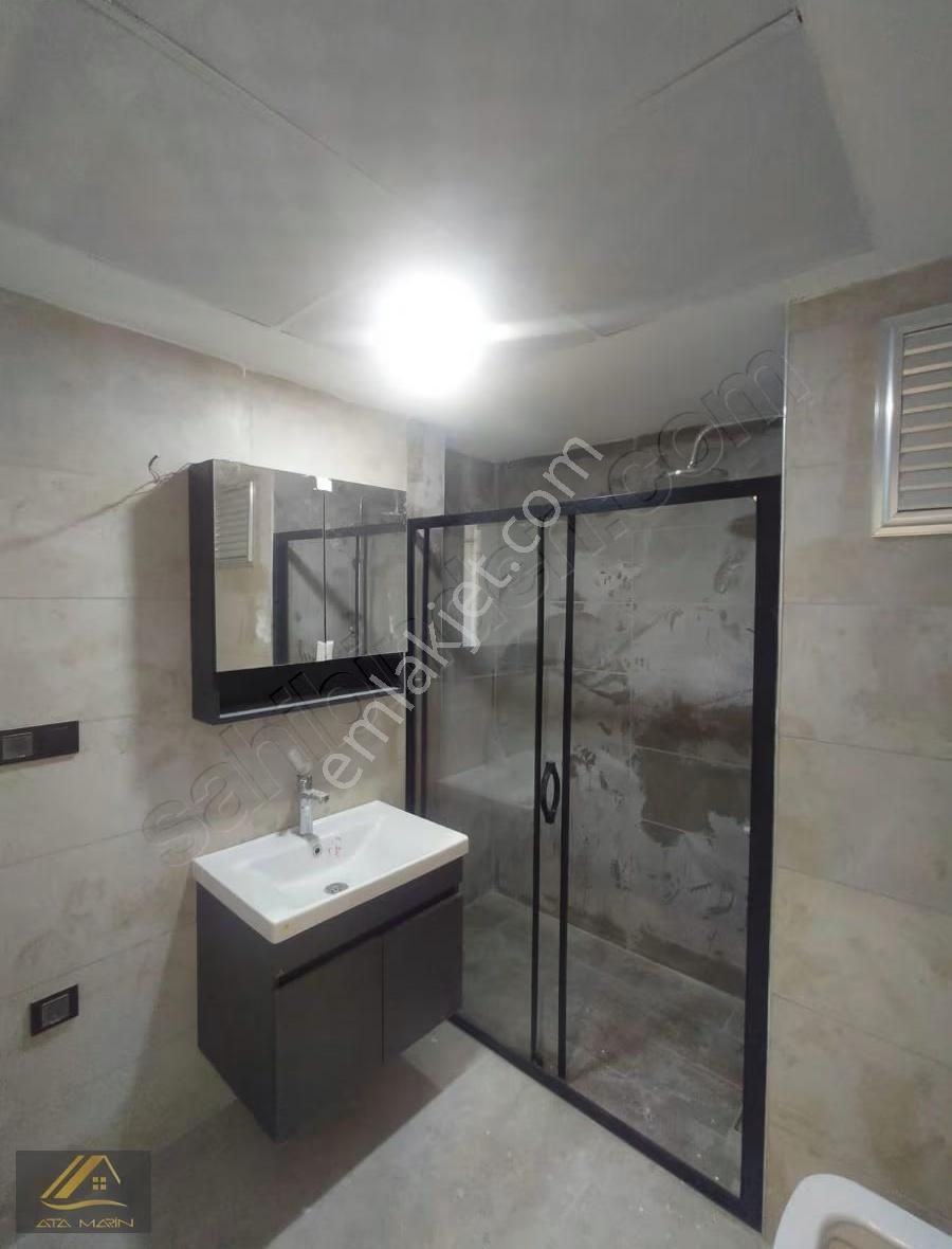 Körfez'de Tramvaya Çok Yakın Sıfır 1+1 Daire - Görsel 25