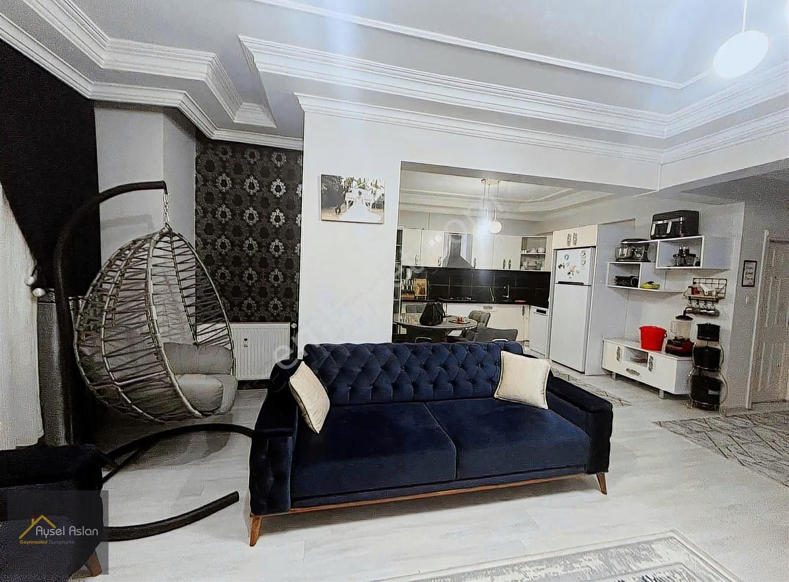 Hürriyet Yeniköy'de Ara Kat Satılık Daire - Görsel 4