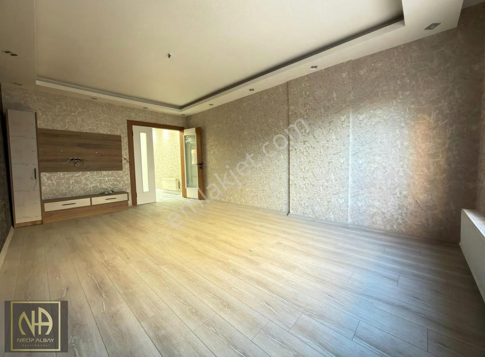 Gazze Caddesi Üzerine Emsalsiz Fırsat Dairesi !!! - Görsel 2