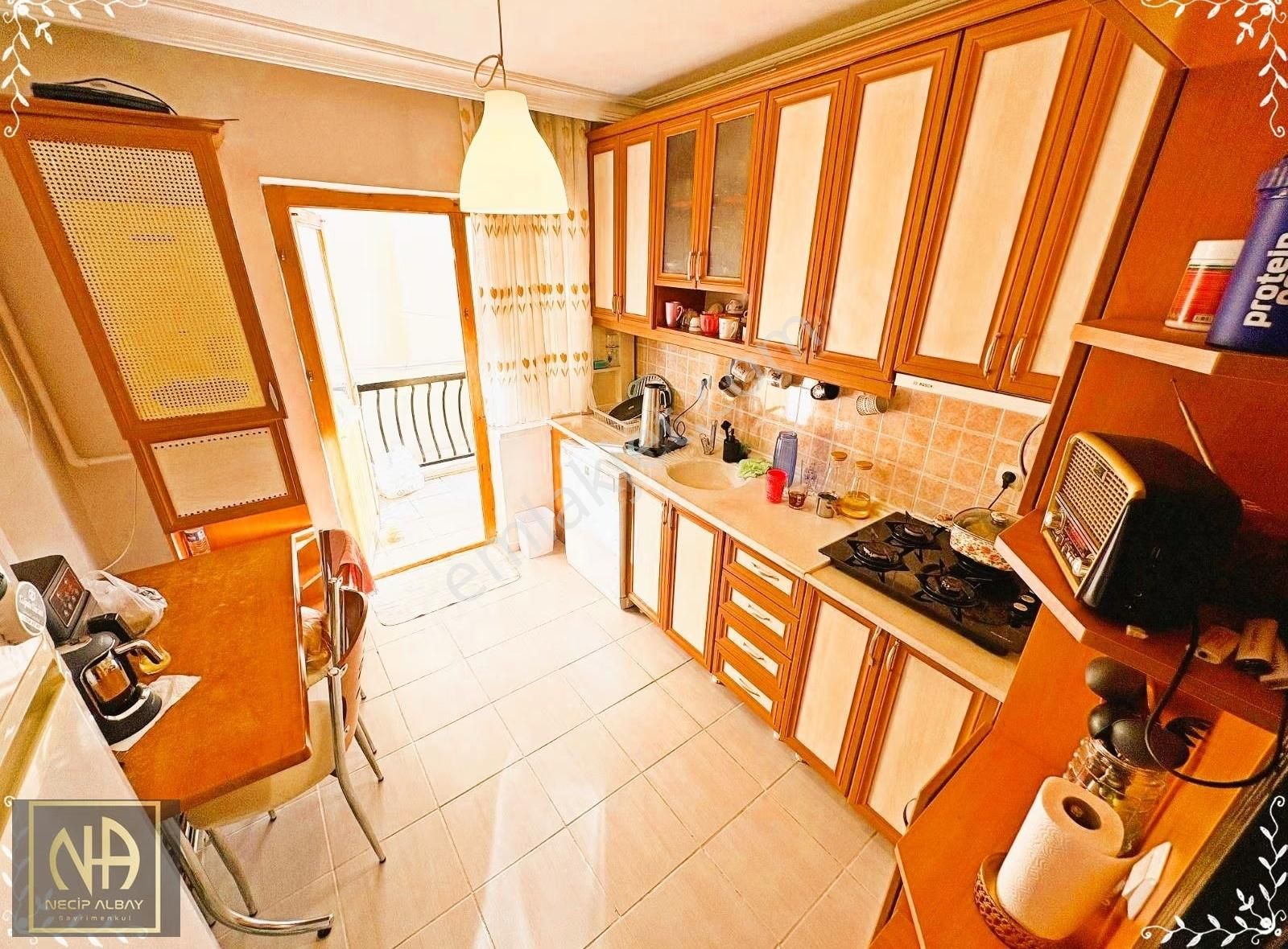 Necip Albay Dan Etlikte Bağımsız 3+1 Full Yapılı Daire - Görsel 15
