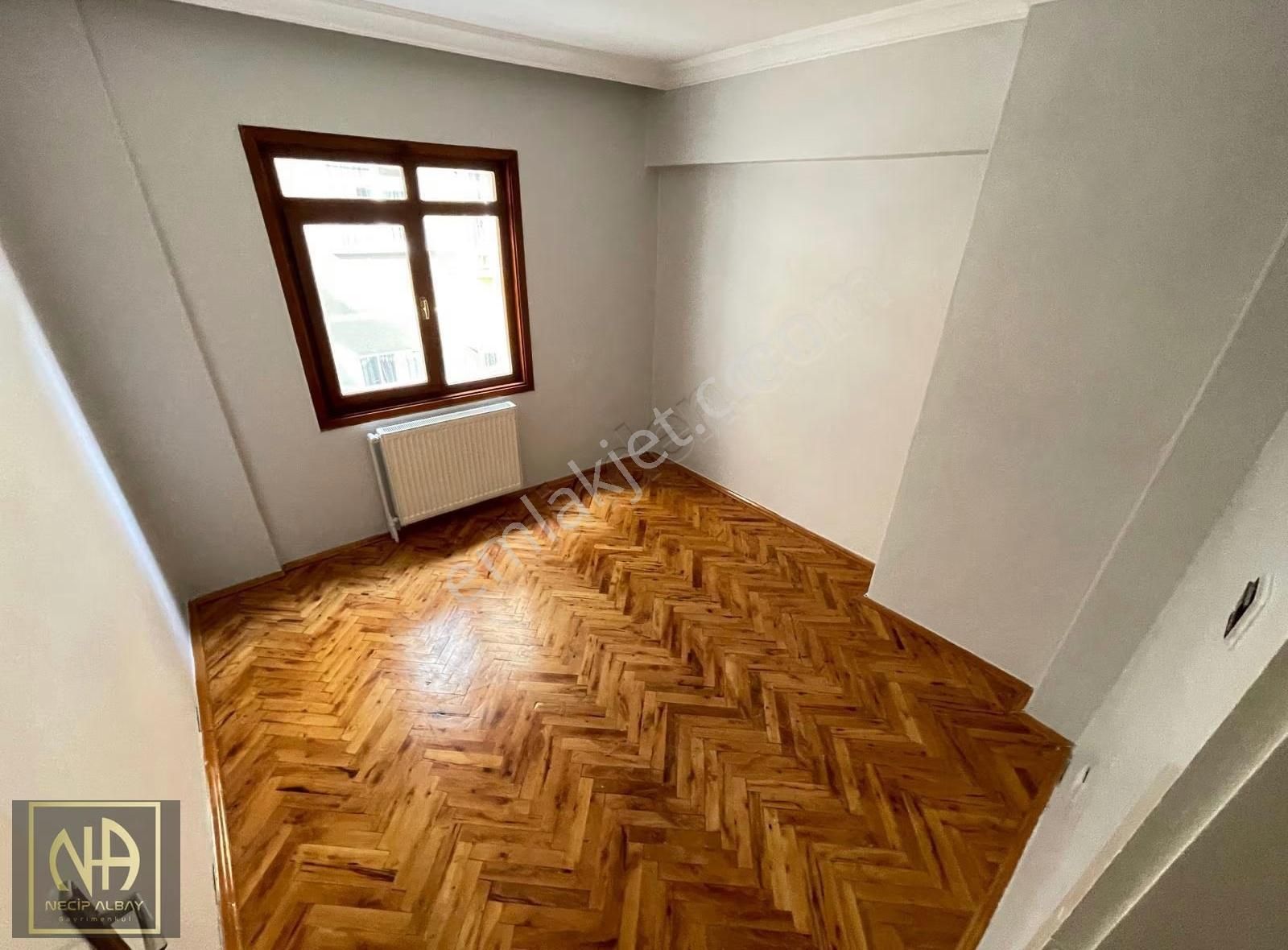 Etlik'te Kaçırılmayacak Fırsat Ön Cephe Ara Kat 3+1 - Görsel 23