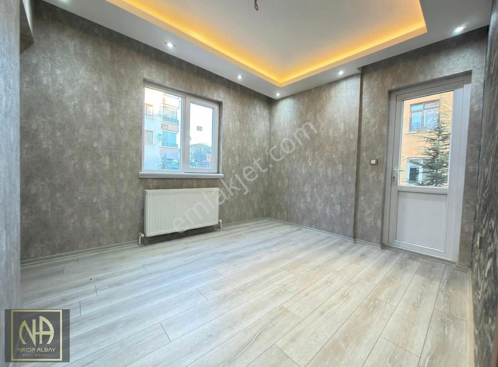 Ayvalı Mahallesin'de Ultra Lüks Yapılı Çift Banyolu Geniş 3+1 - Görsel 8