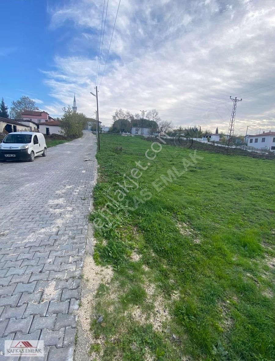 Kafkas Emlaktan 511 M2 Köy İçi Arsa - Görsel 7