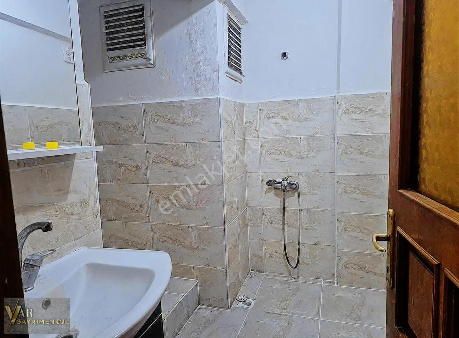 Kapaklı Bahçelievler Merkezi Konumda İskanlı 2+1 Satılık Daire - Görsel 12