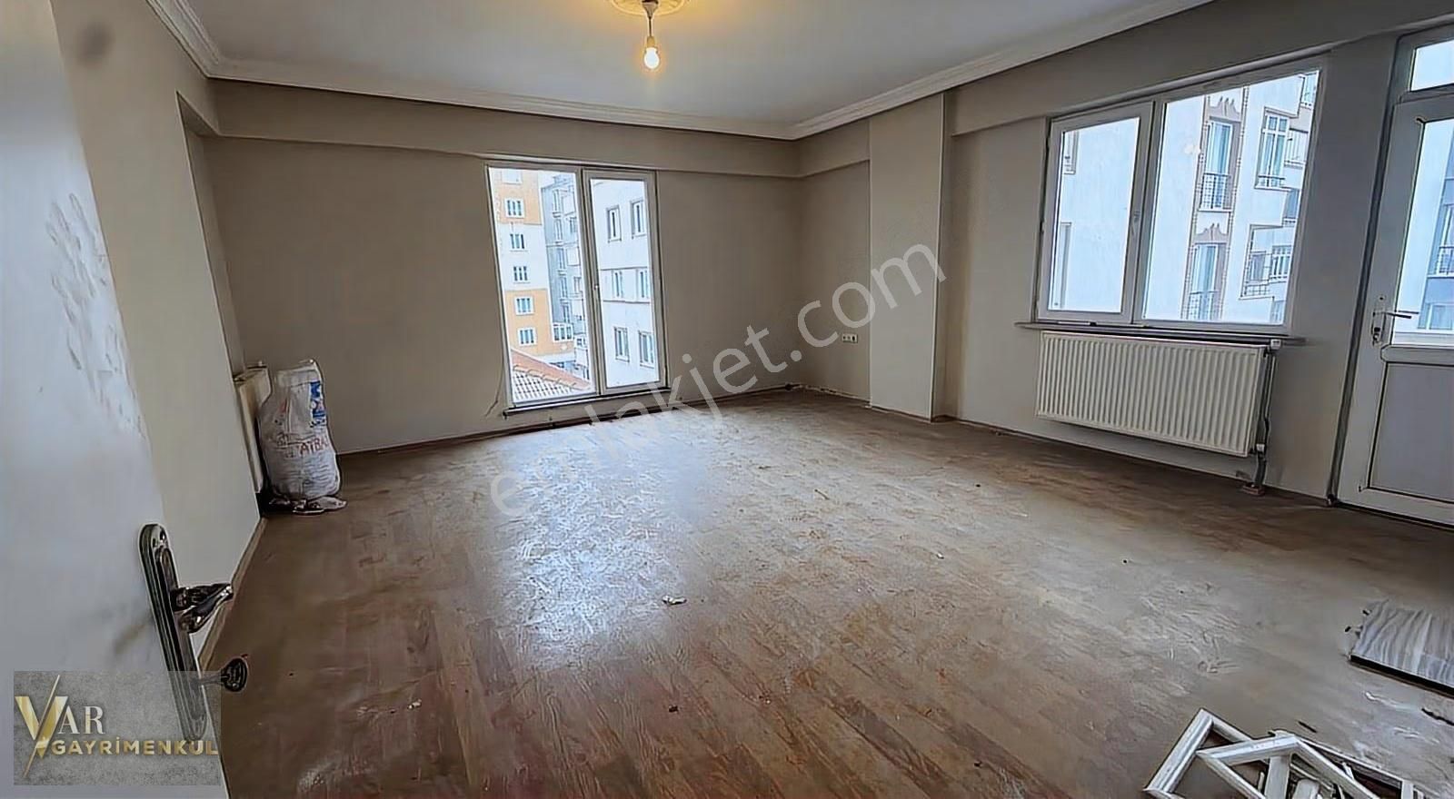 Çerkezköy Kızılpınar'da Kültür Merkezi Karşısında 3+1 Daire