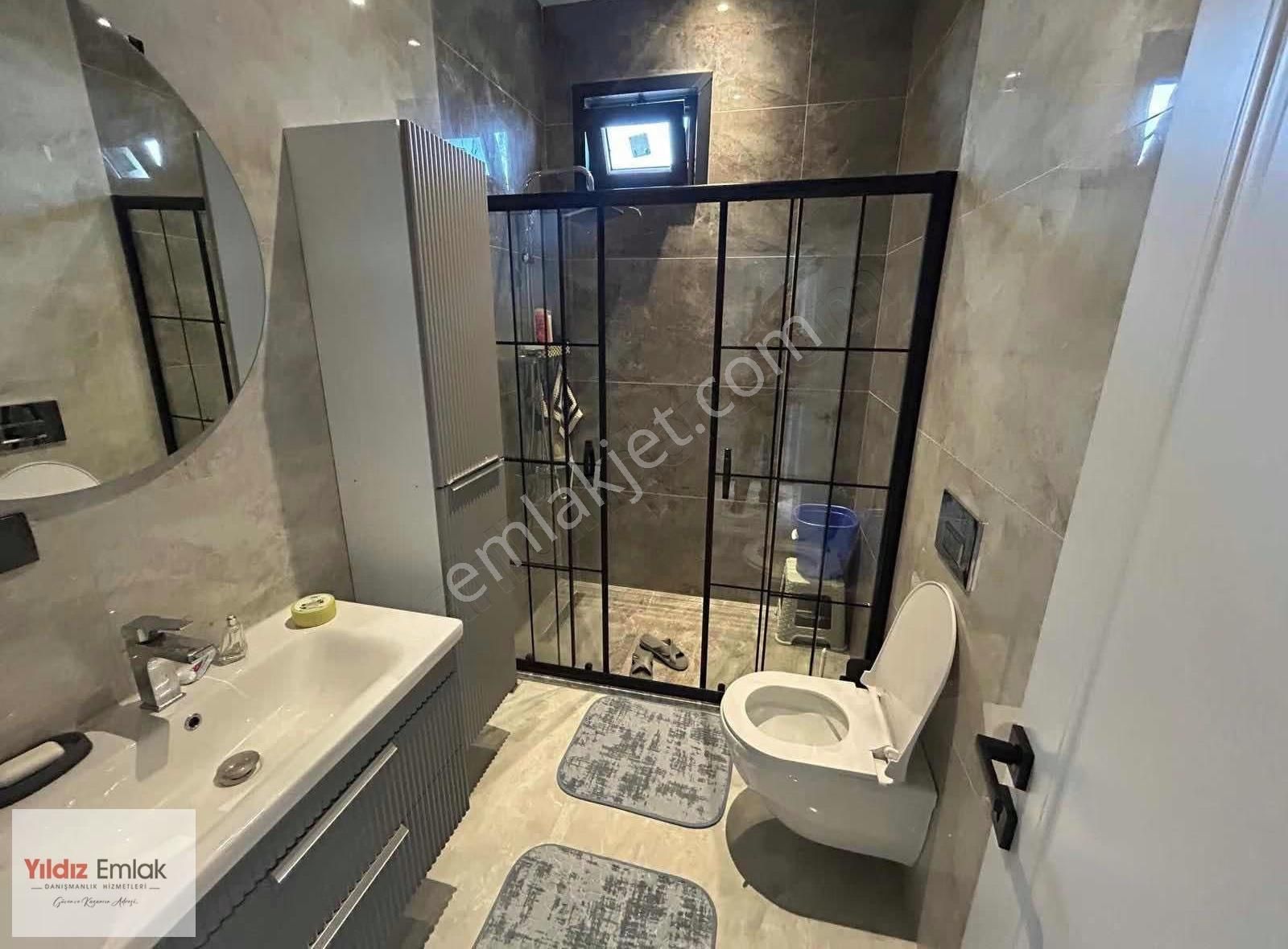 Bayramoğlu İş Bank Tesisleri Yanında Lüks Satılık Villa - Görsel 2