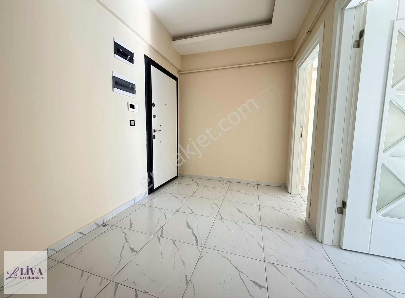 Liva'dan Bahçelievler'de Harika Konumda 3+1 Kiralık Daire - Görsel 26