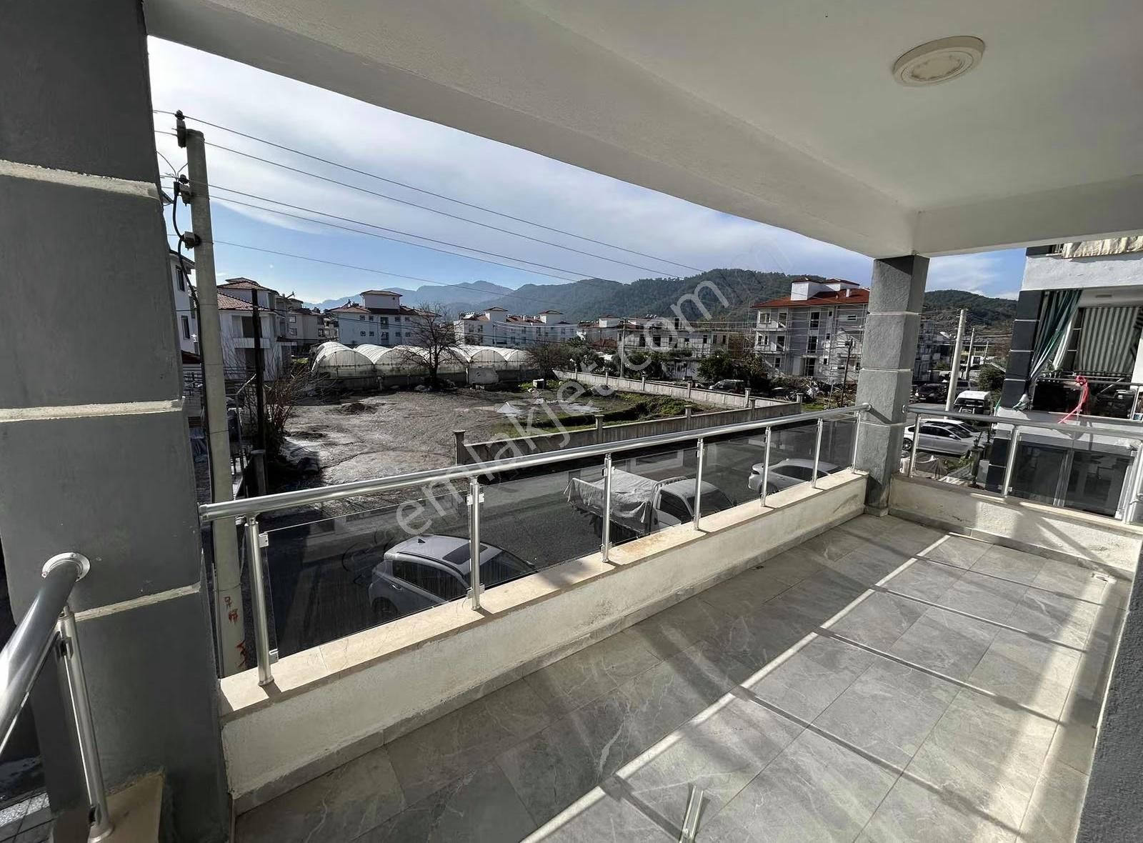 Gizemli Emlaktan Satılık 3+1 Ebeveyn Banyolu Ara Kat Daire - Görsel 16