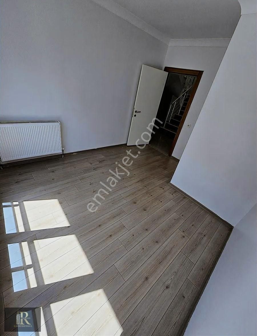 Süvari 1544 Cad Cepheli Ful Yapılı Asansörlü Kiralık 5+1 Dubleks - Görsel 14