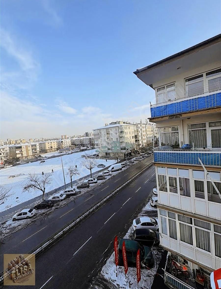 Elisa Gyo'dan Fuzuli Caddesinde 2+1 Kombili Kiralık Daire - Görsel 17