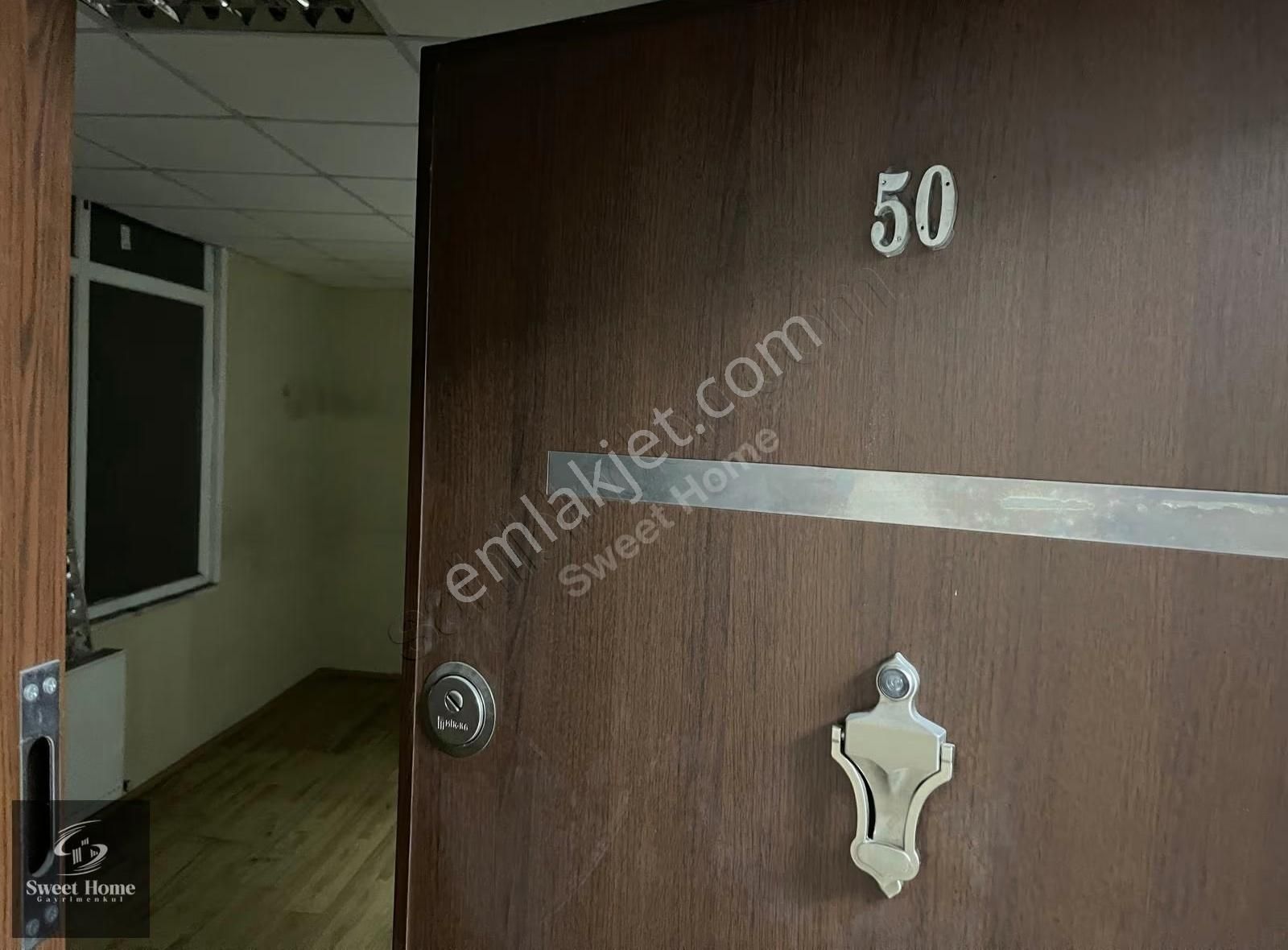 Doğan Araslı Bulvarı Üzeri Cebir İşmerkezinde Kiralık Ofisler - Görsel 32