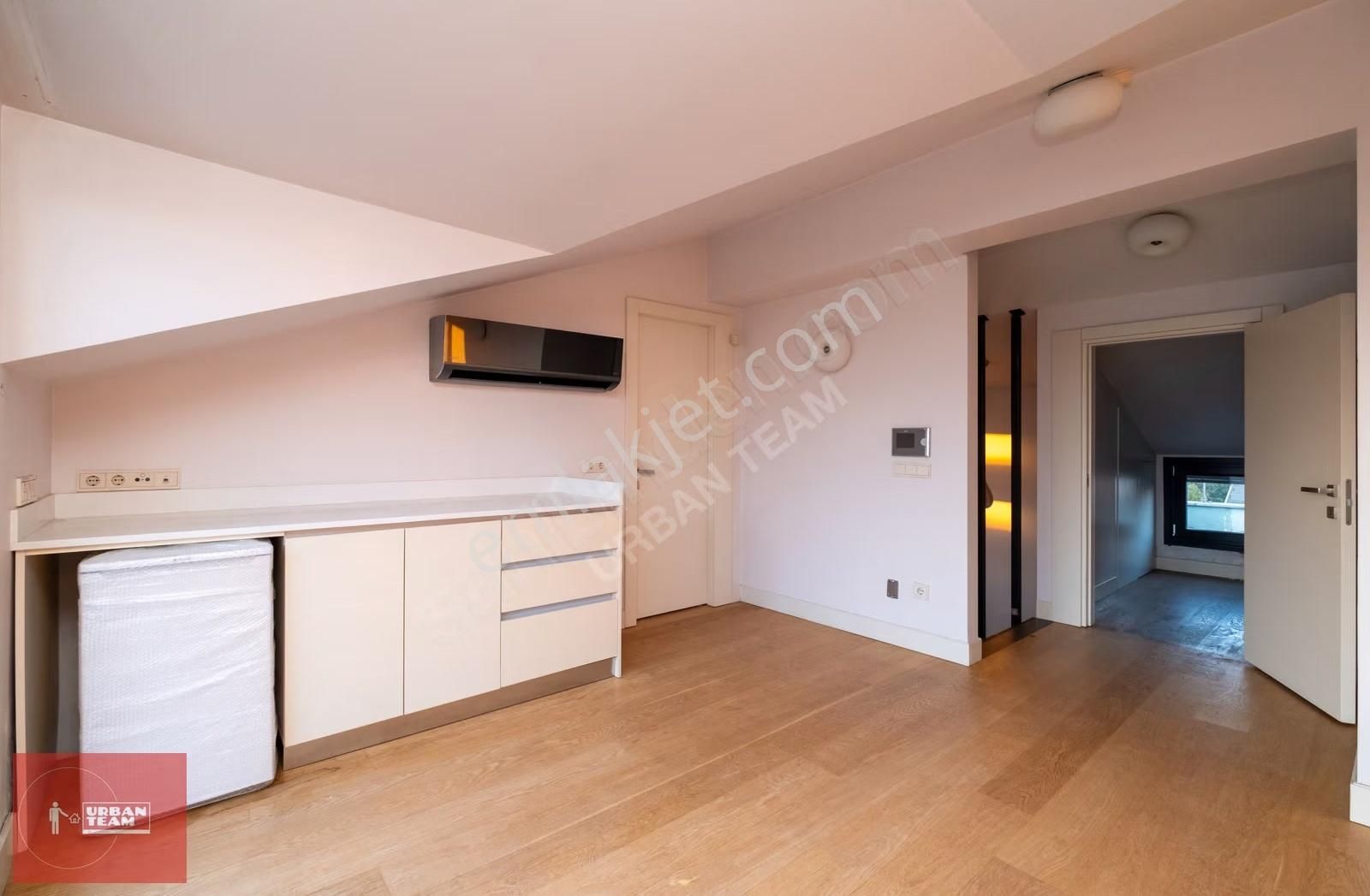 Tuzla Marin Evlerinde Tamamen İzole Boş Konforlu Havuzlu Villa - Görsel 20