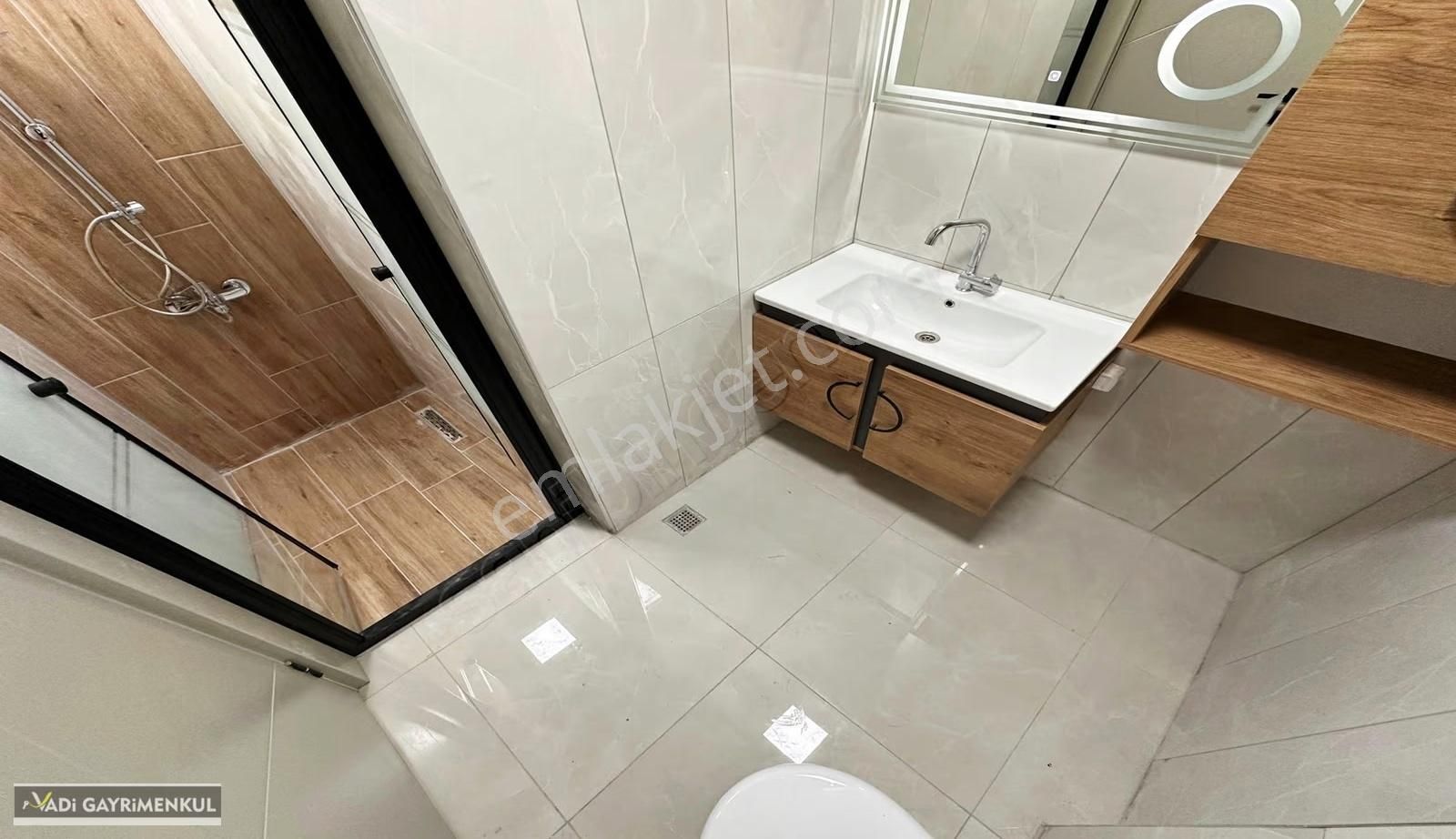 Vadi'den Karakaya'da Ayrıcalıklı Detaylara Sahip E.banyolu 3+1 ! - Görsel 21