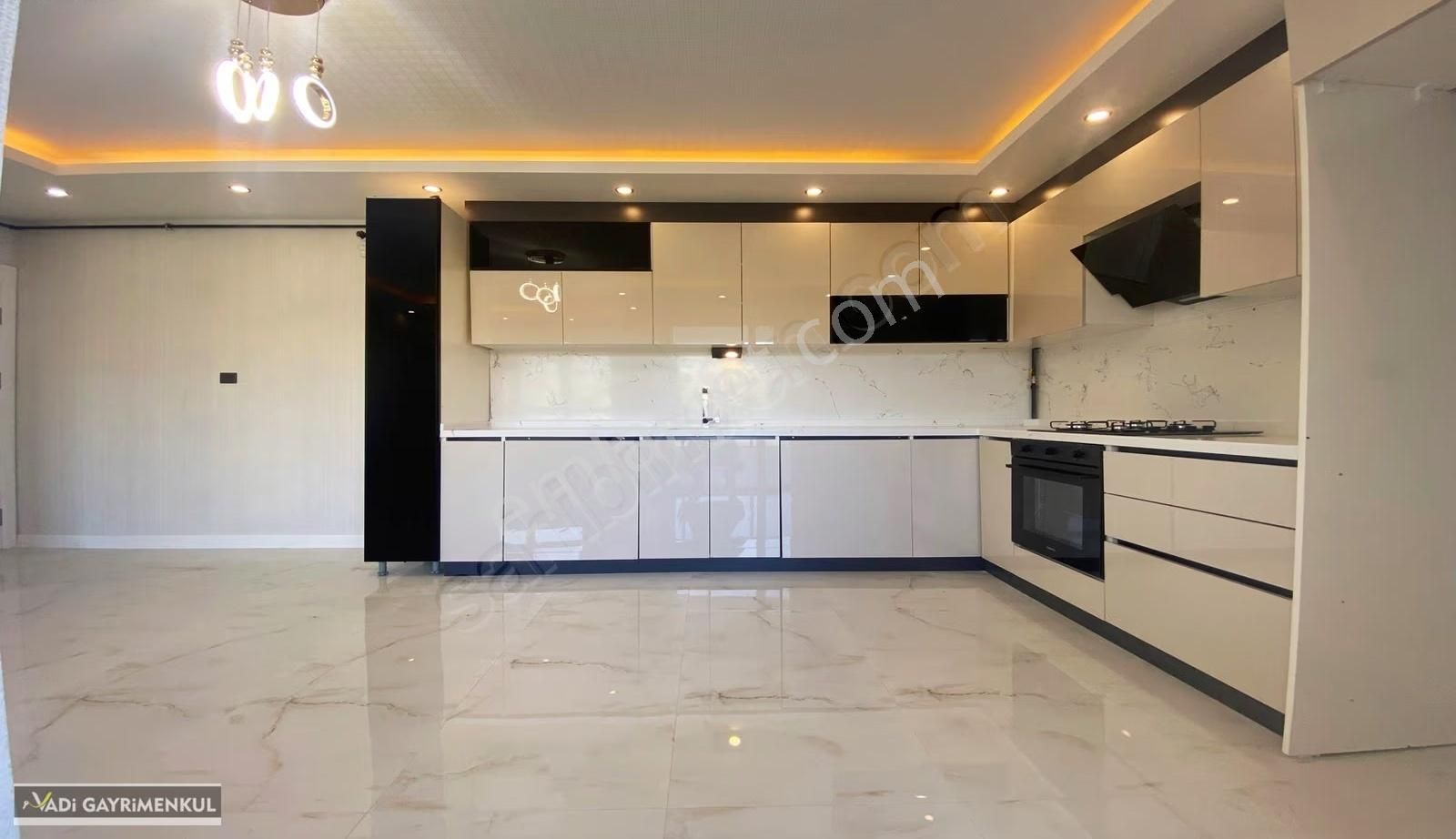 Vadi'den Karakaya'da Lüks Yapılı 2+1 Daire ! - Görsel 21