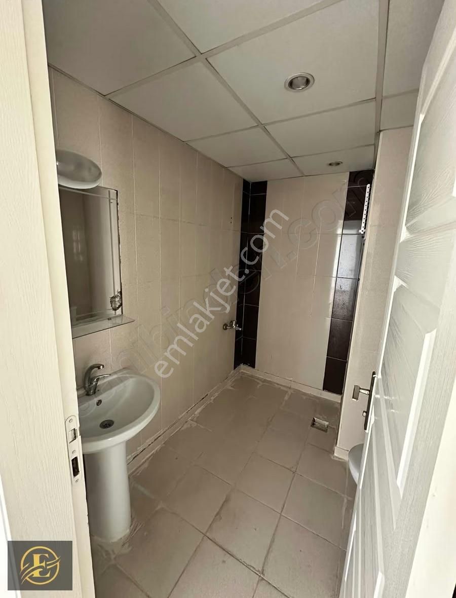 Ekol'den Millet Camii Karşısı Arakat Site İçi Kilerli Geniş 3+1 - Görsel 20