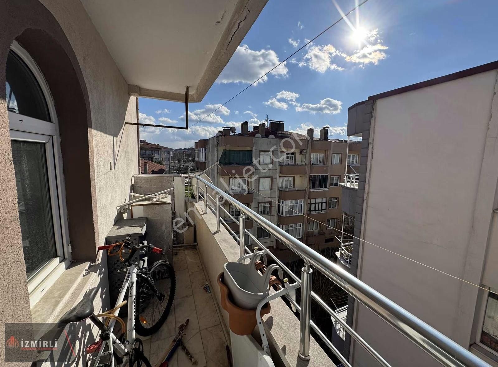 Mithatpaşa Mahallesi'nde Merkezi Konum Yapılı 3+1 Satılık Daire - Görsel 14