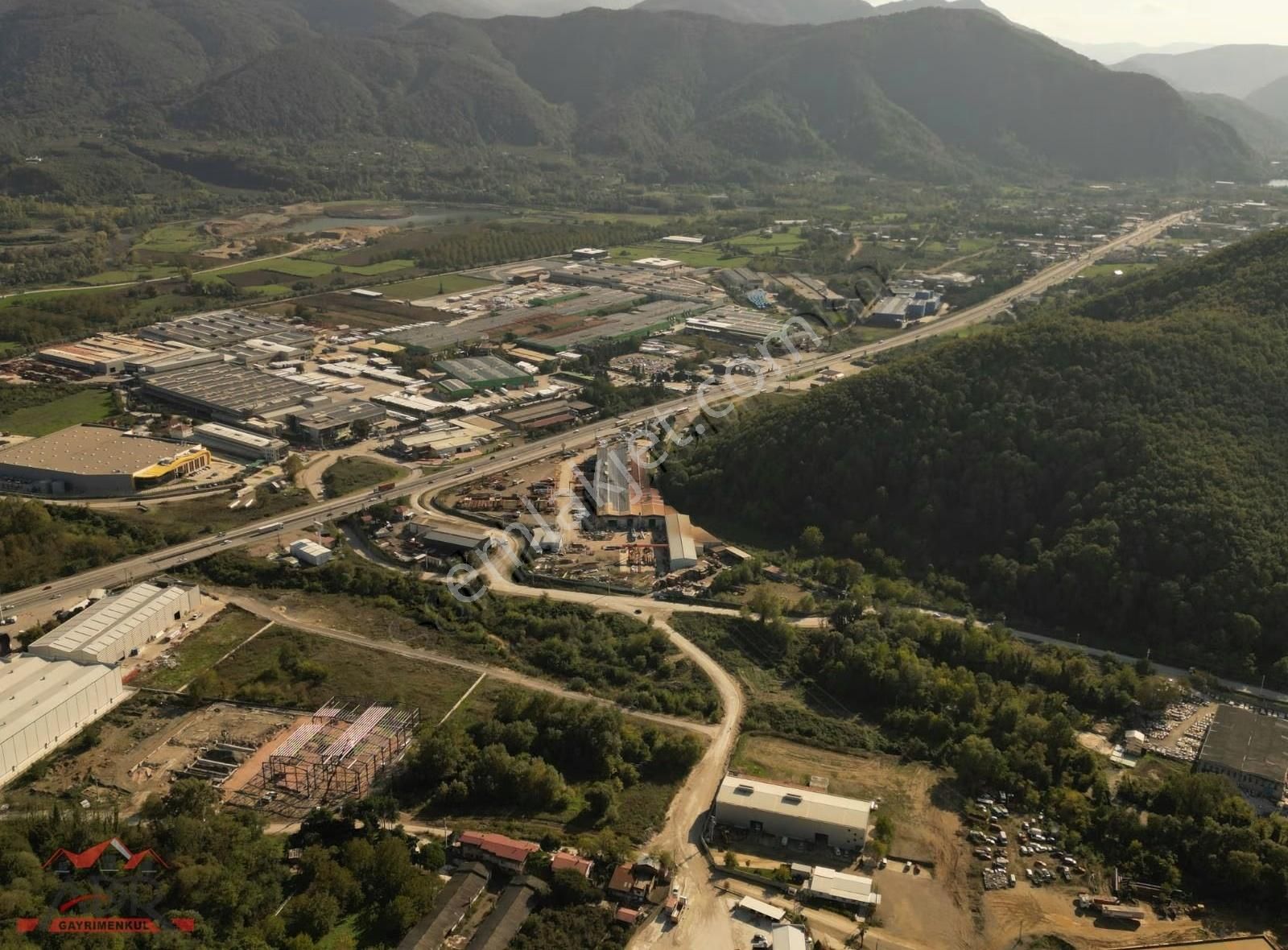 Sakarya Arifiye De 8.350 M2 Emsal 0.1 İmarlı Sanayi İmarlı Arsa. - Görsel 3