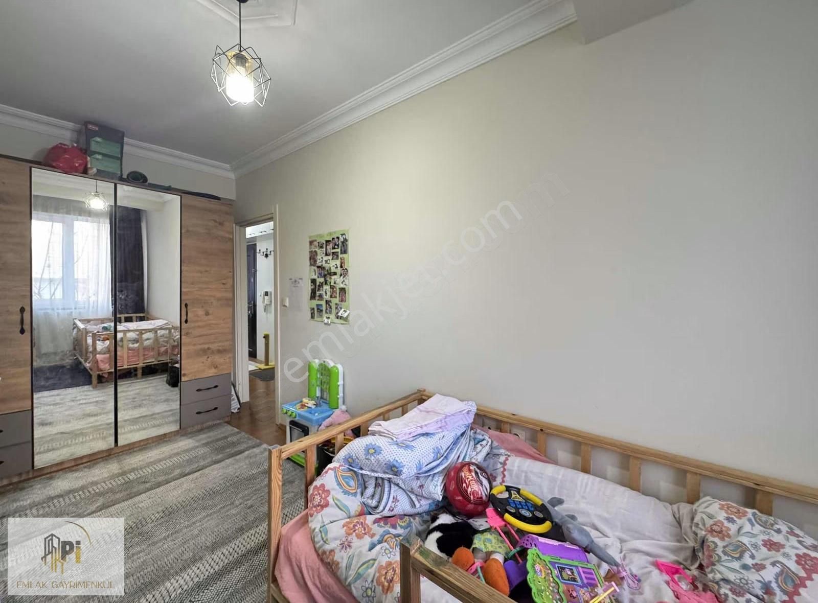 Ümit Hastanesi Yakını Amerikan Mutfaklı 2+1 Garajlı İskanlı - Görsel 11