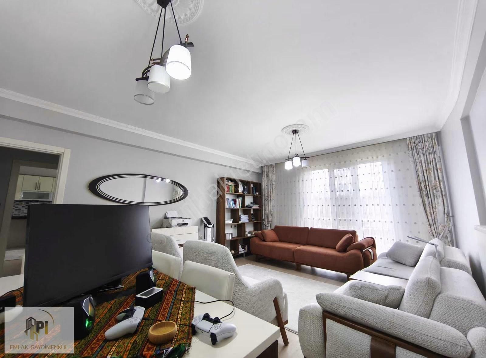 Pi Gayrimenkul'den Zincirlikuyuda Cadde Üzeri 4+1 Fırsat Daire - Görsel 15