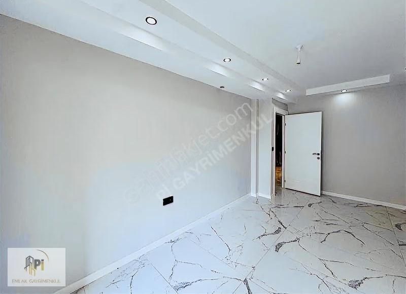 Pi Gayrimenkul'den Ertuğrulgazi'de 2+1 Sıfır Daire - Görsel 11
