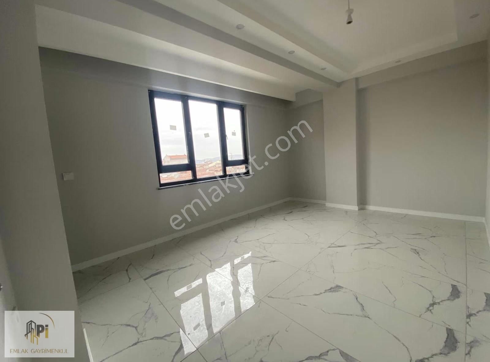 Pi Gayrimenkul'den Çamlıca'da 3+1 Dubleks Sıfır Daire - Görsel 35