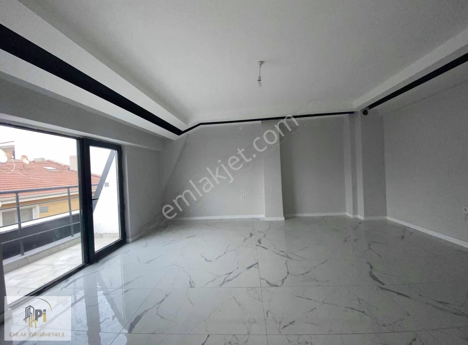 Pi Gayrimenkul'den Çamlıca'da 3+1 Dubleks Sıfır Daire