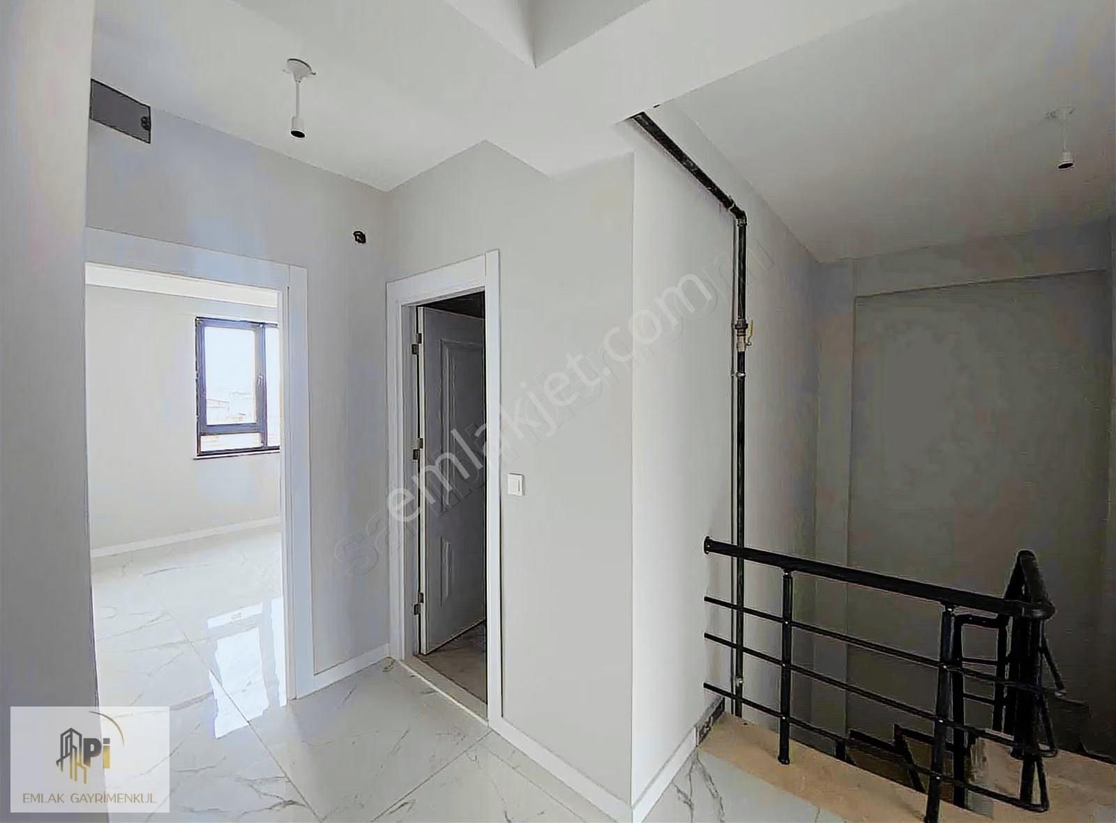 Pi Gayrimenkul'den Çamlıca'da 3+1 Dubleks Sıfır Daire - Görsel 18