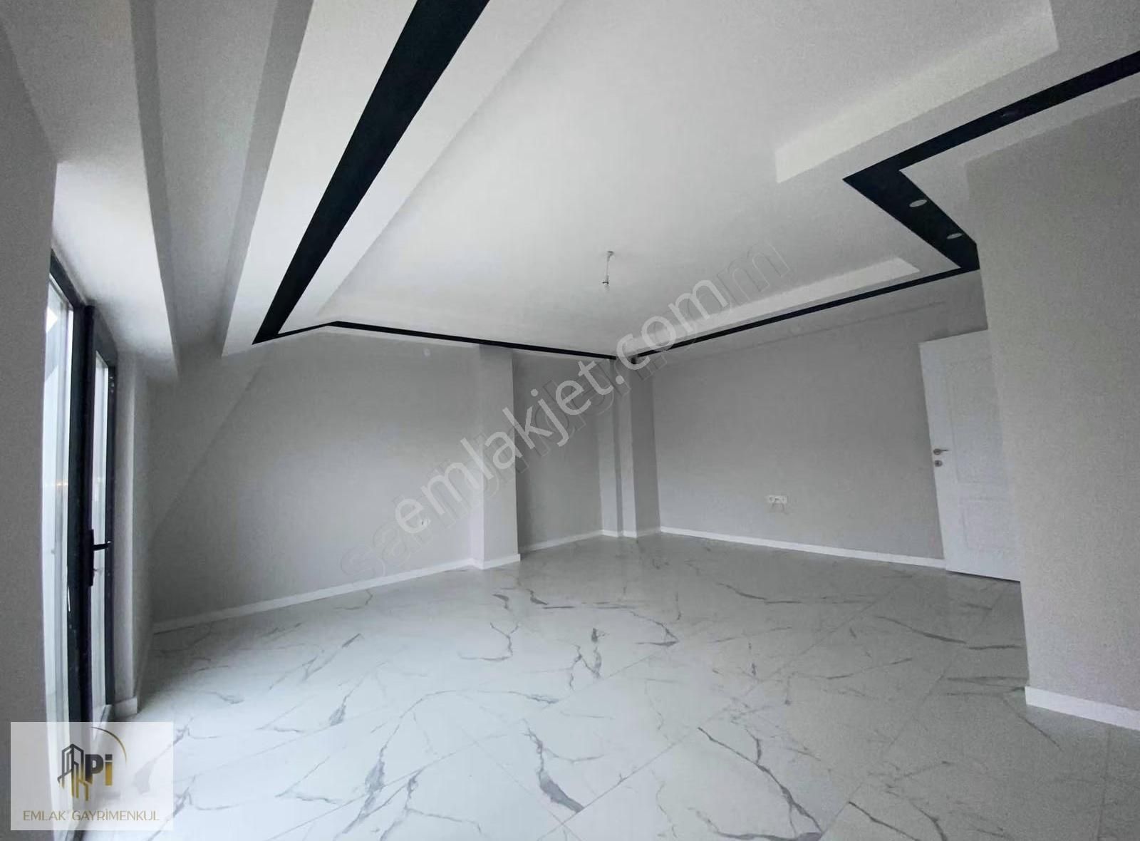 Pi Gayrimenkul'den Çamlıca'da 3+1 Dubleks Sıfır Daire - Görsel 17