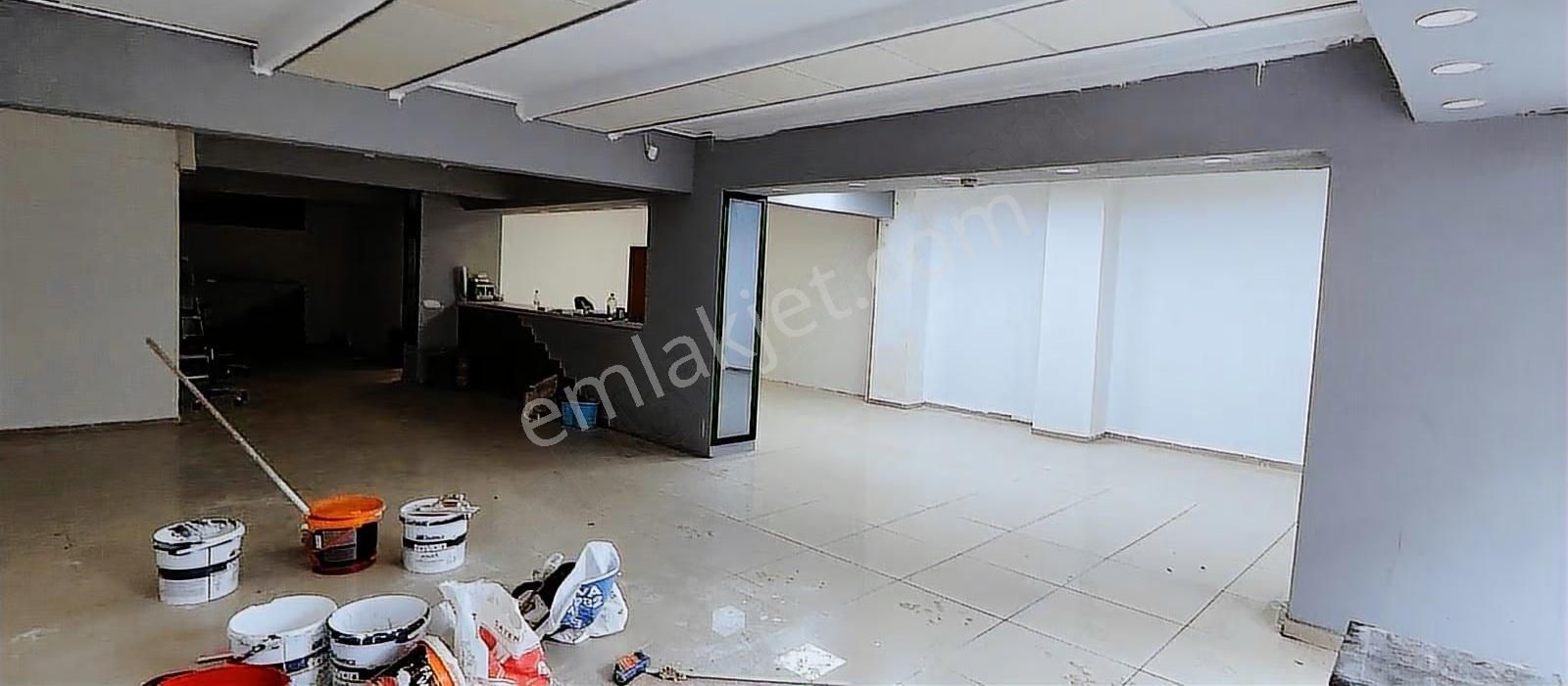 Engin Erdem Den Merter Ana Cadde De Satılık Mağaza 150m2