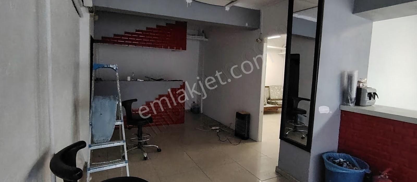 Engin Erdem Den Merter Ana Cadde De Satılık Mağaza 150m2 - Görsel 5