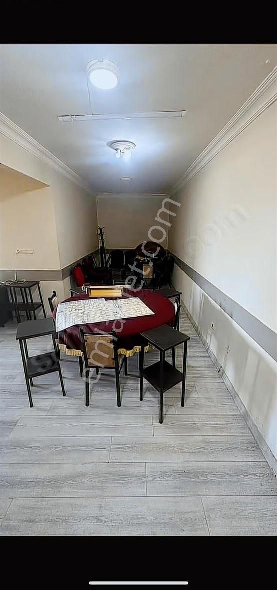 Engin Erdem'den Merterde Satılık 3 Tapulu 2 Katlı Köşe Dükkan - Görsel 13