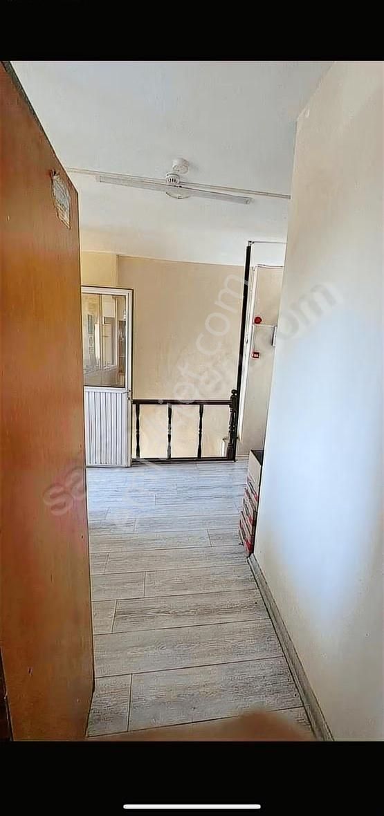 Engin Erdem'den Merterde Satılık 3 Tapulu 2 Katlı Köşe Dükkan - Görsel 20
