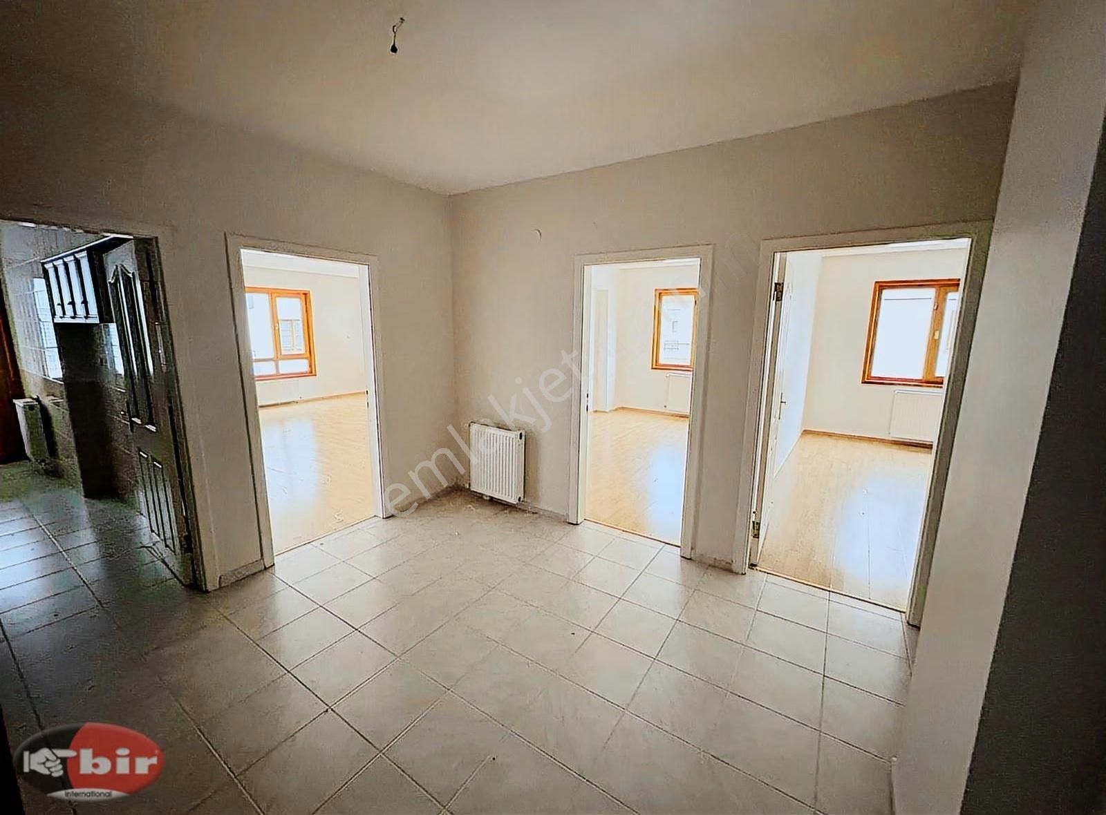 Bir Emlak'tan Cevizliderede 3+1 Yapılı Kiralık Daire