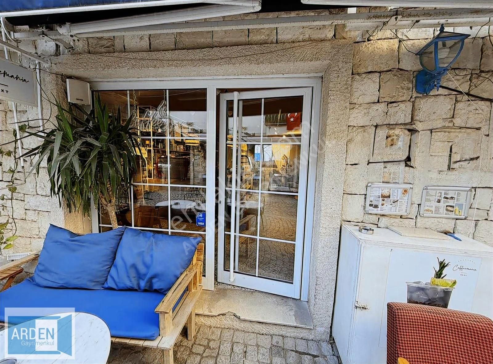 Seferihisar'da Merkezi Konumda, Sakin Sokak Girişinde, Faal Cafe - Görsel 5