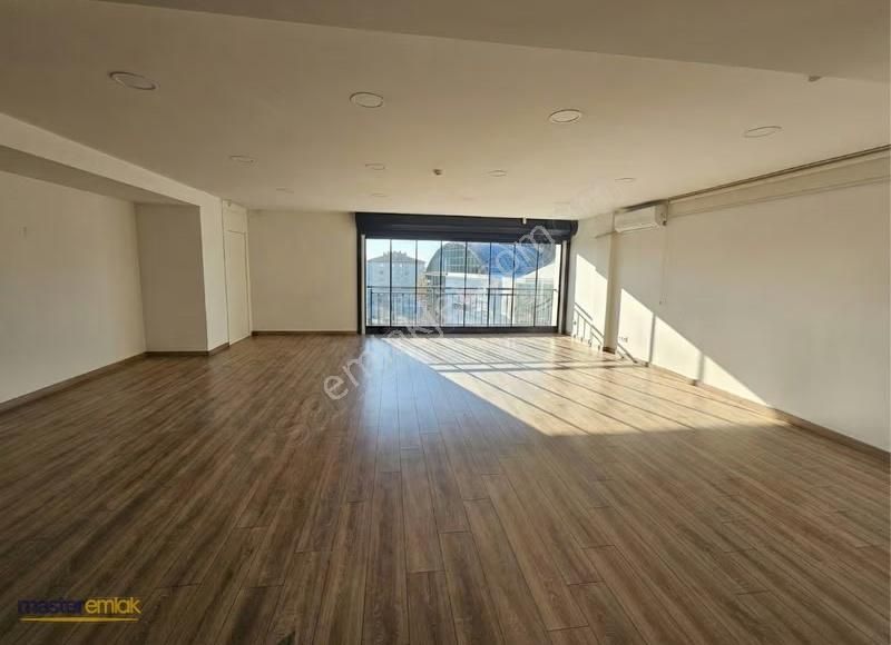Merterde Nadir Fırsat 1.500 M² Kullanım Alanı Cadde Cepheli - Görsel 14