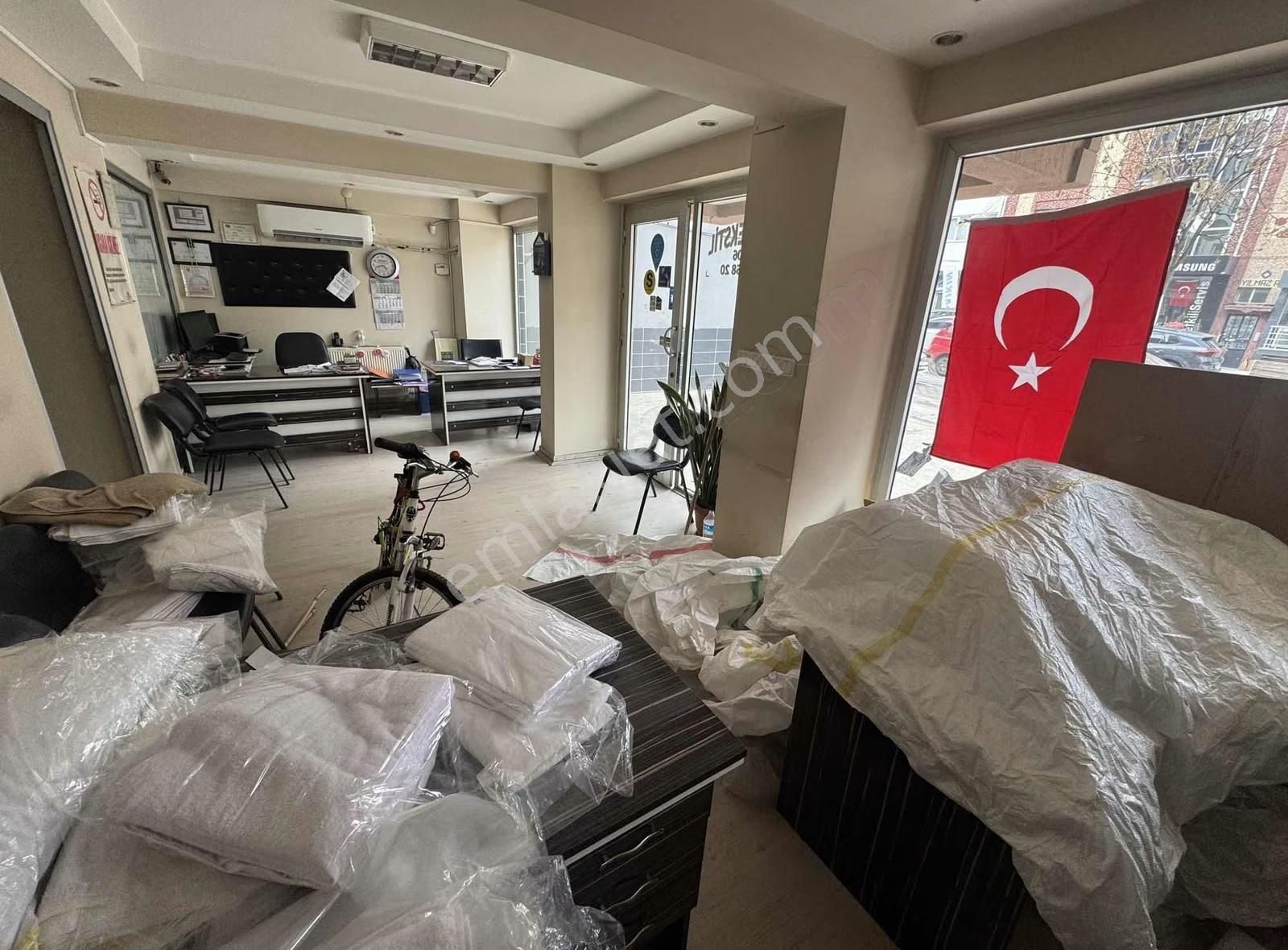 İnönü Caddesi Üzerinde | 96 M² | 10 M Cepheli | Bahçeli Satılık - Görsel 18