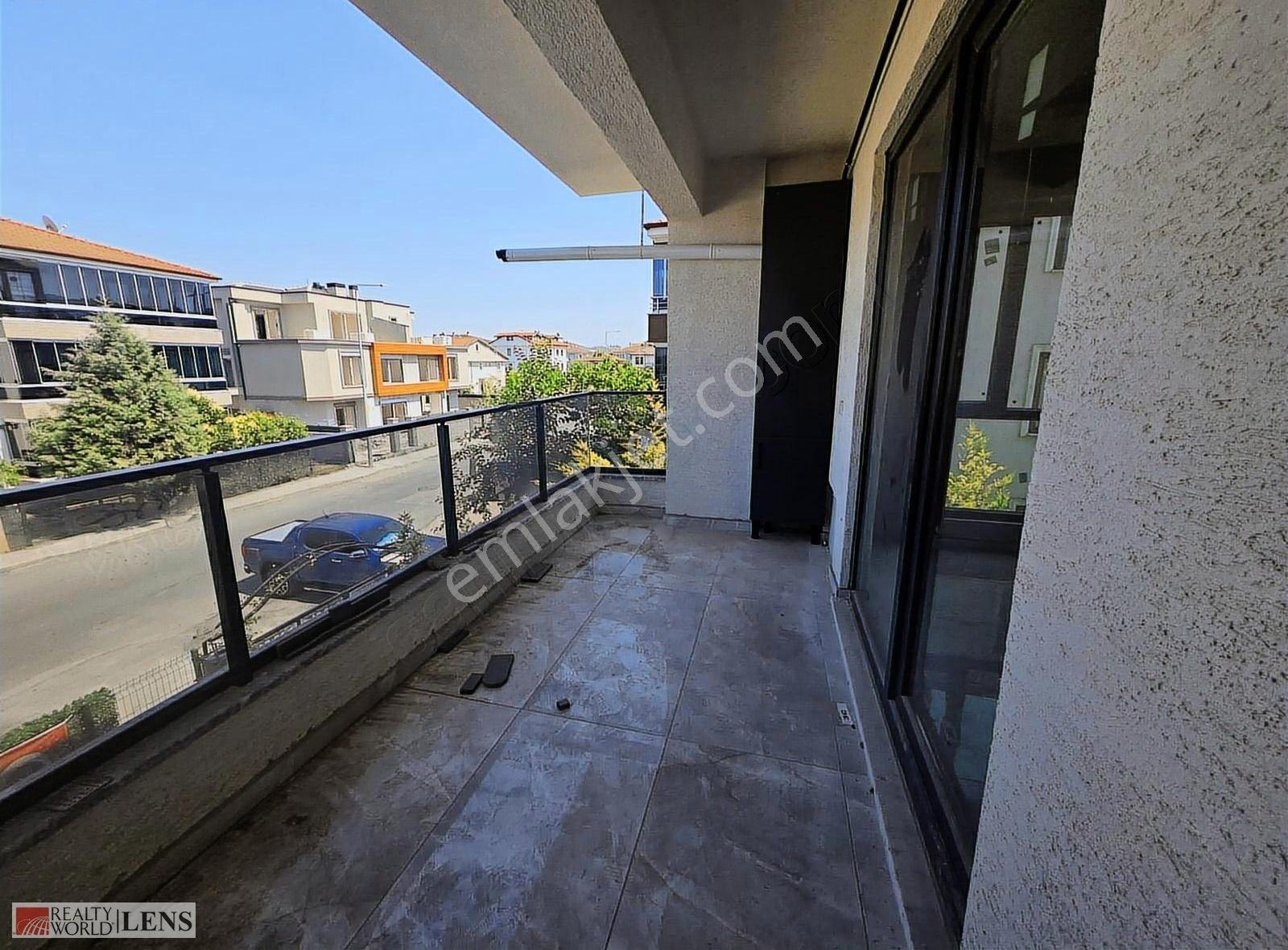 Serdivan Arabacıalanında Kiralık Sıfır Ultra Lüks Daire!! - Görsel 24