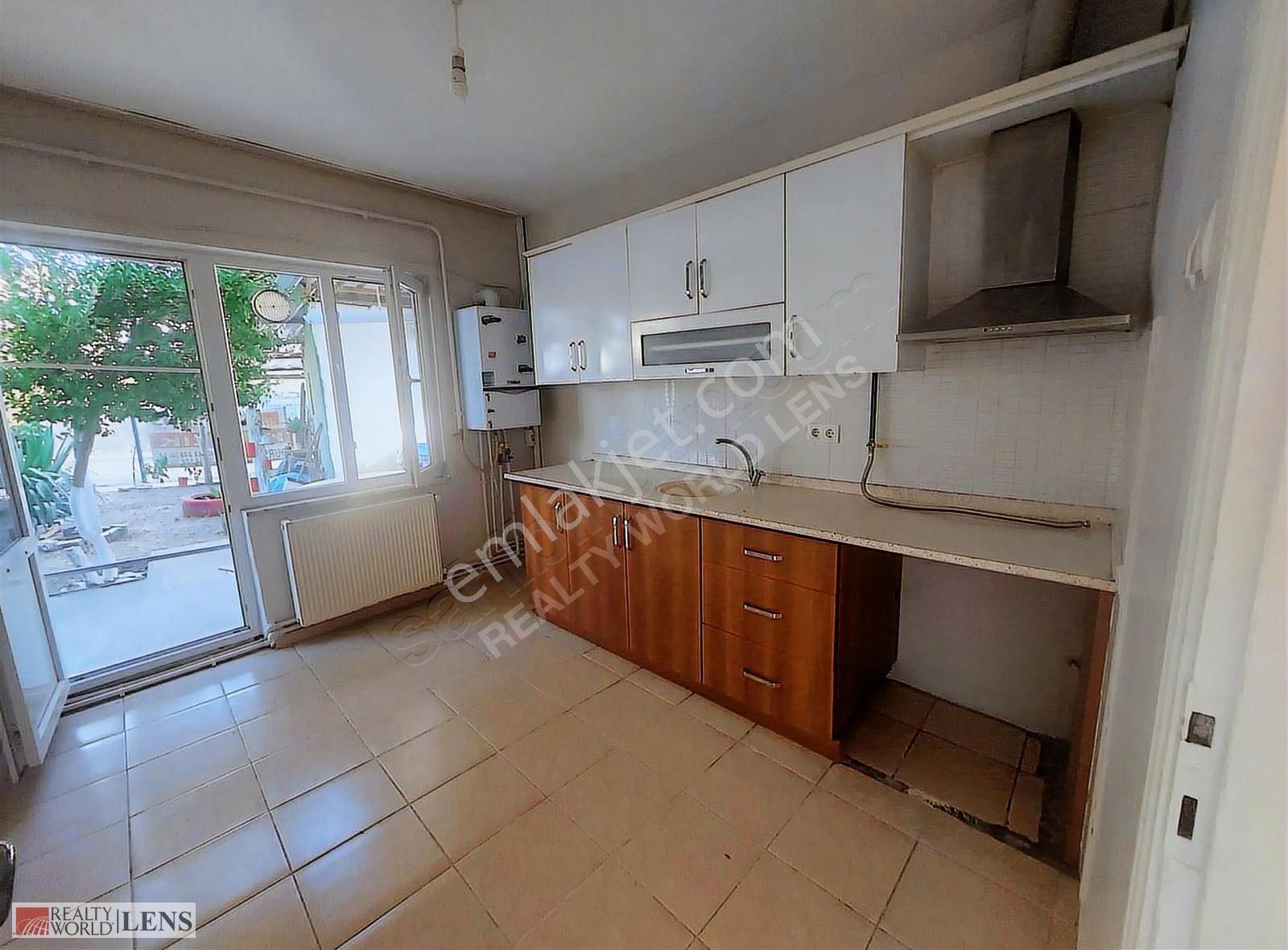 Adapazarında Çarşıya Yakın 3+1 Kiralık Daire - Görsel 9