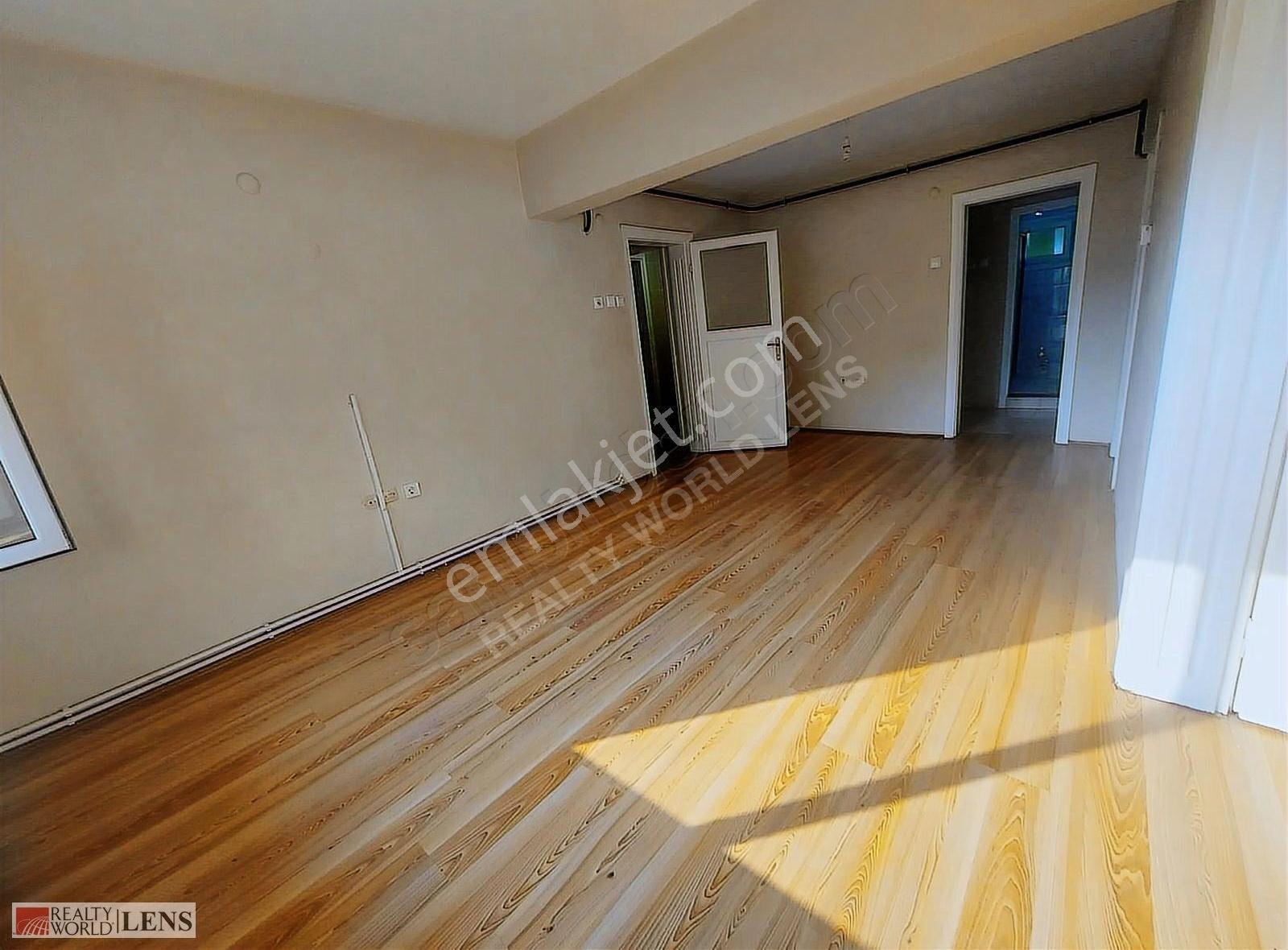 Adapazarında Çarşıya Yakın 3+1 Kiralık Daire - Görsel 23